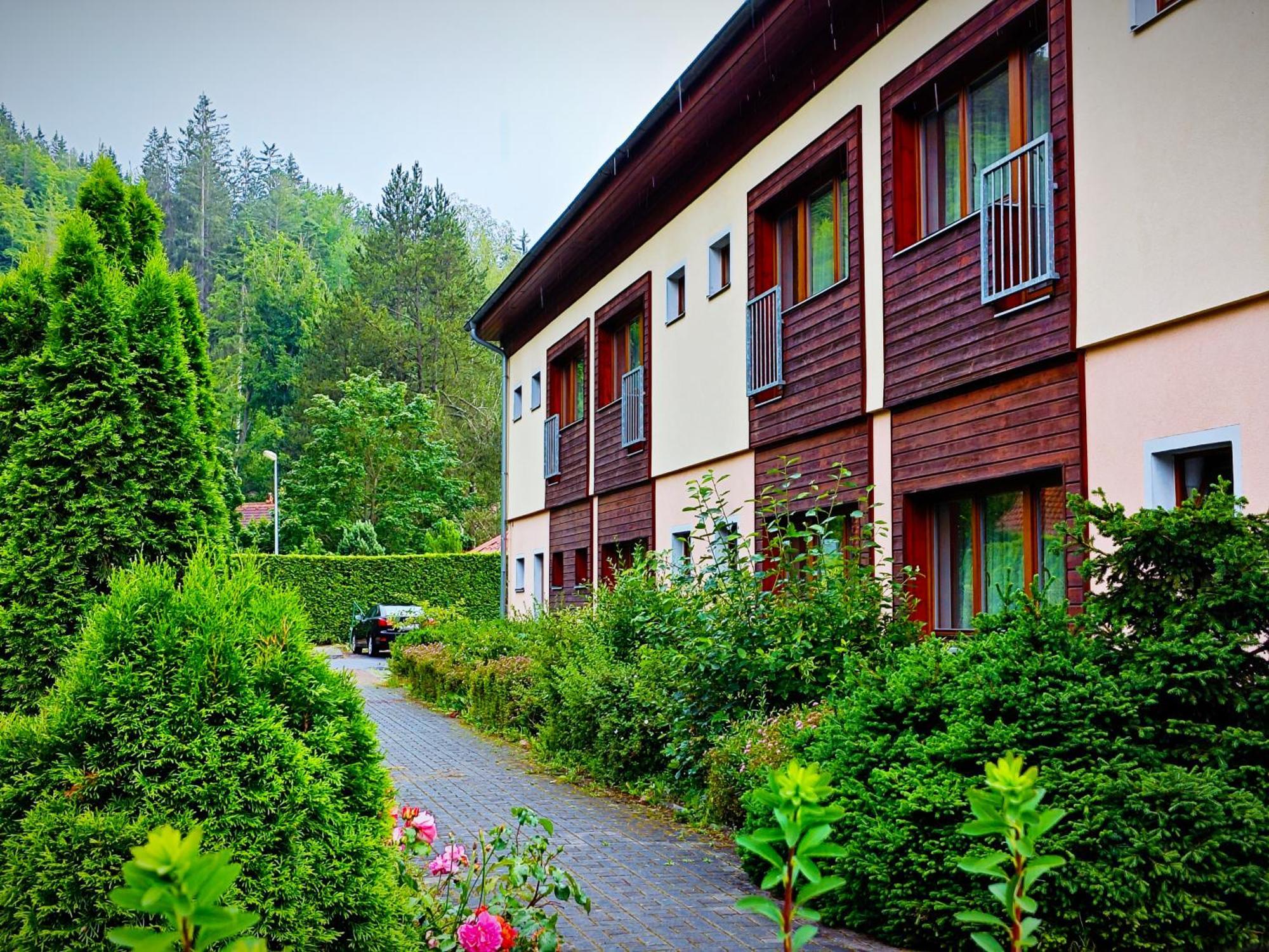 Geyserpark Village Karlovy Vary Bagian luar foto